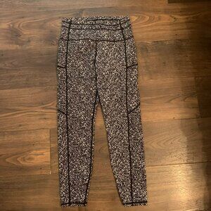 Zyia Active Women's Black Mosaic Mid-Rise Leggings 7/8 Size 6-8